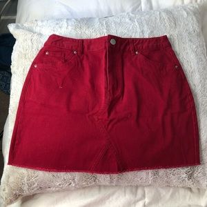RED MINI SKIRT